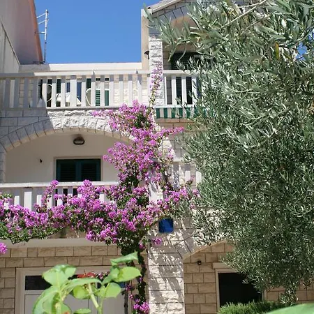 Jagoda Guest house 3*